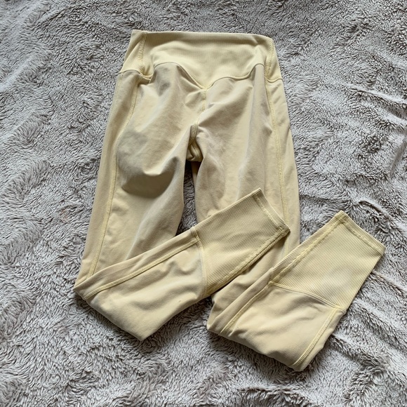 Alo Yellow Leggings - Picture 4 of 4